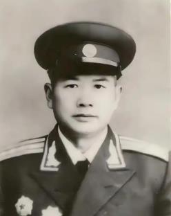 李明如