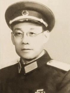 李丕功