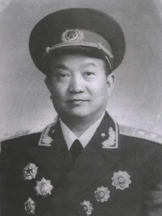 李雪三