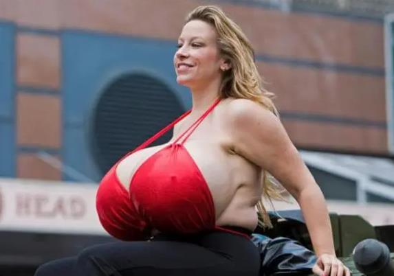 切尔西·查姆斯