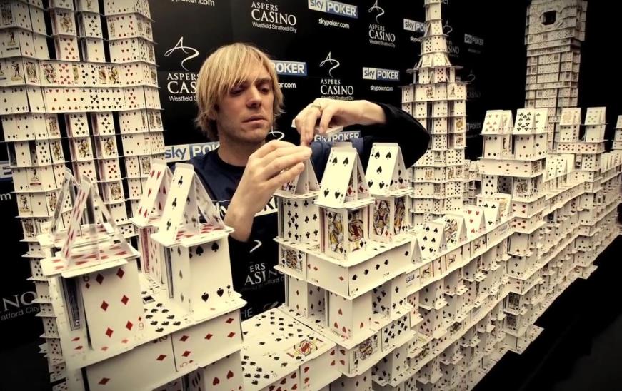 布莱恩·伯格（Bryan Berg）