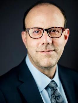 迈克尔·克雷默（Michael Kremer）