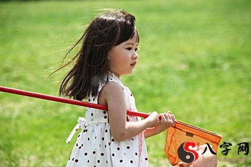 梦见两个小女孩玩耍