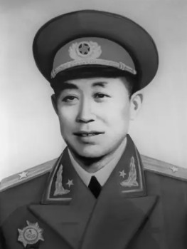 张英