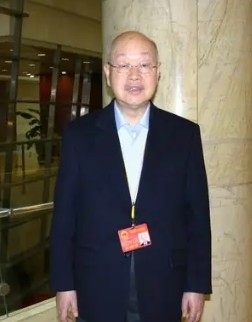 李鹏翥