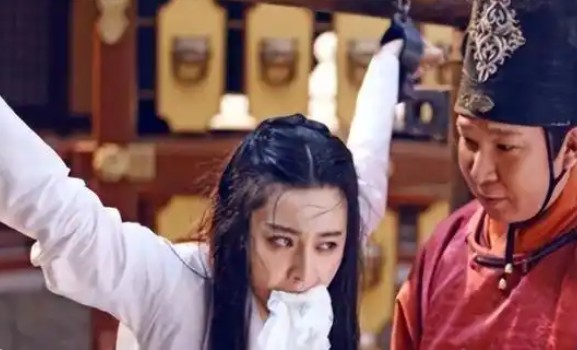 令女人毛骨悚然的幽闭之刑:属于女人的【宫刑】