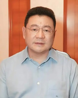 刘銮雄
